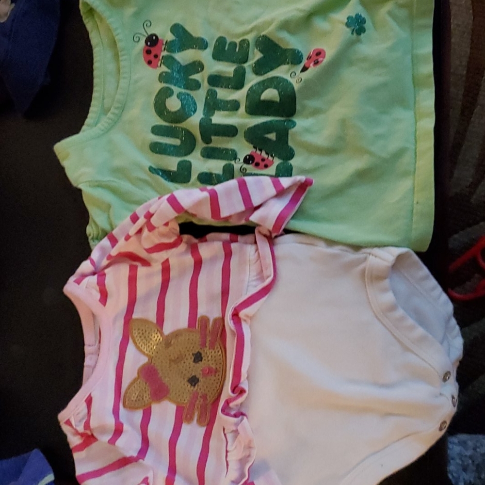 Green s/s tee and pink 3/4 sleeve striped onsie